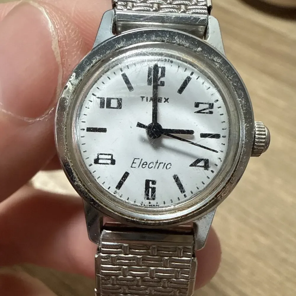 Timex Electric Womans Watch Vintage L4